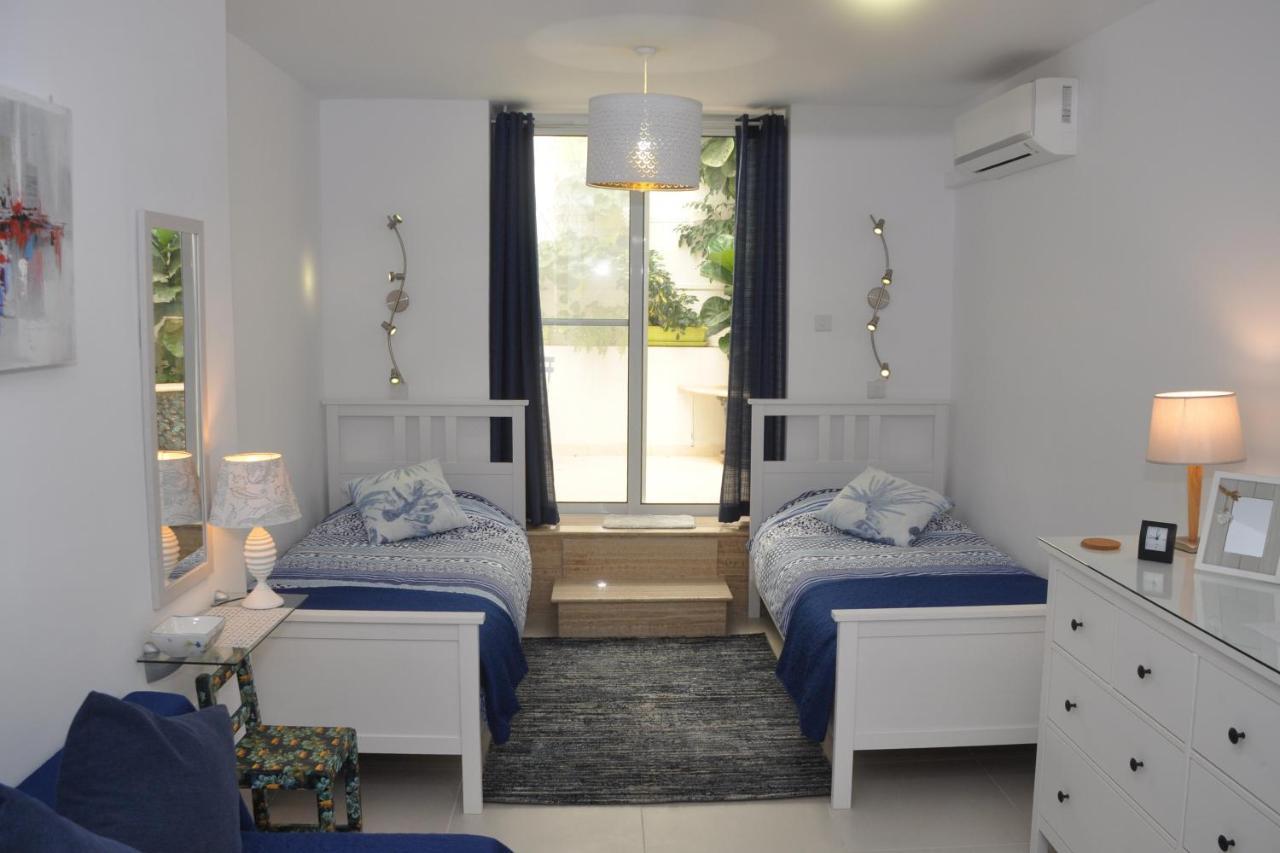 Private Apartment In Pembroke St Julians Экстерьер фото