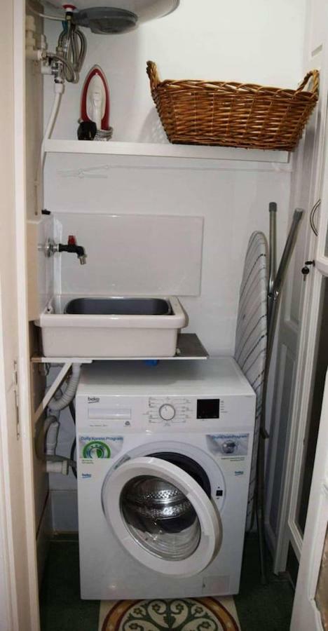 Private Apartment In Pembroke St Julians Экстерьер фото